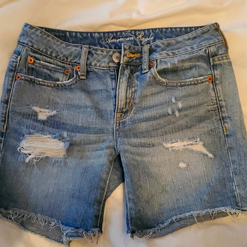 American Eagle low rise jean shorts distressed